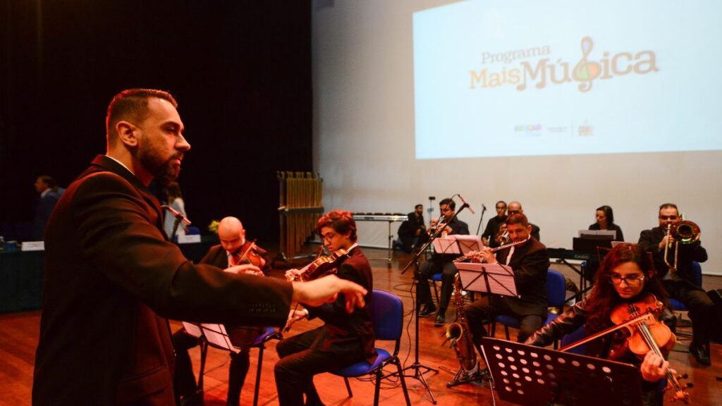 Projeto Mais Música vai beneficiar 1.050 alunos da rede municipal de Educação de São Bernardo 2 Projeto Mais Música vai beneficiar 1.050 alunos da rede municipal de Educação de São Bernardo