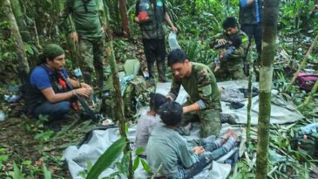Crianças indígenas são encontradas vivas após 39 dias nas selvas da Colômbia 4 Quatro crianças indígenas são encontradas vivas após 39 dias nas selvas da Colômbia