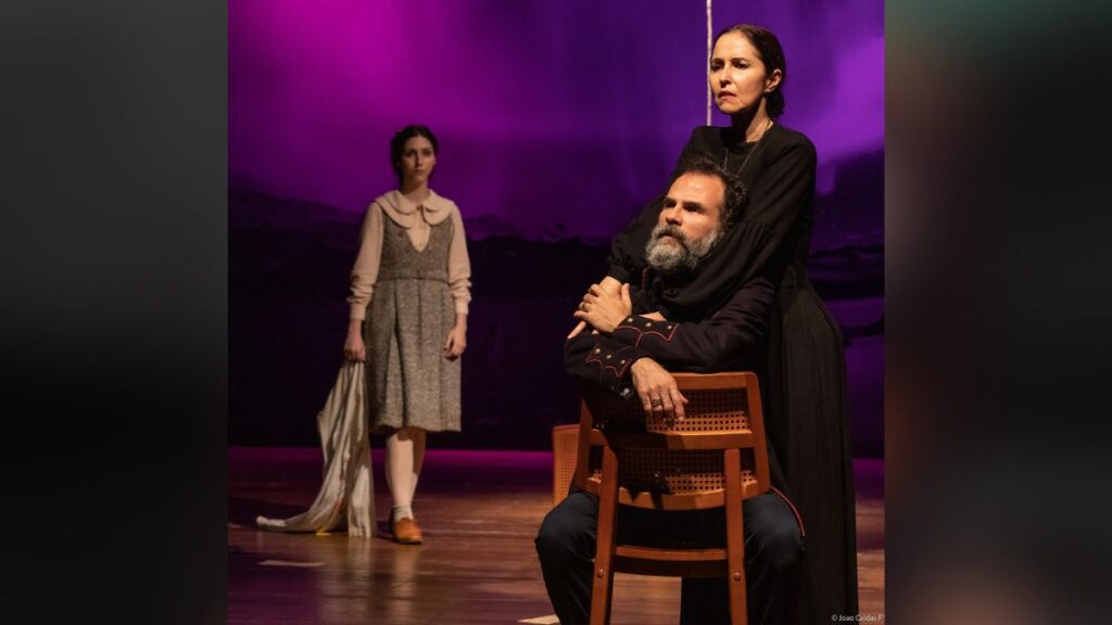 Teatro Santos Dumont recebe drama 'O Pai', de August Strindberg, em sessão gratuita 1 Teatro Santos Dumont recebe drama 'O Pai', de August Strindberg, em sessão gratuita