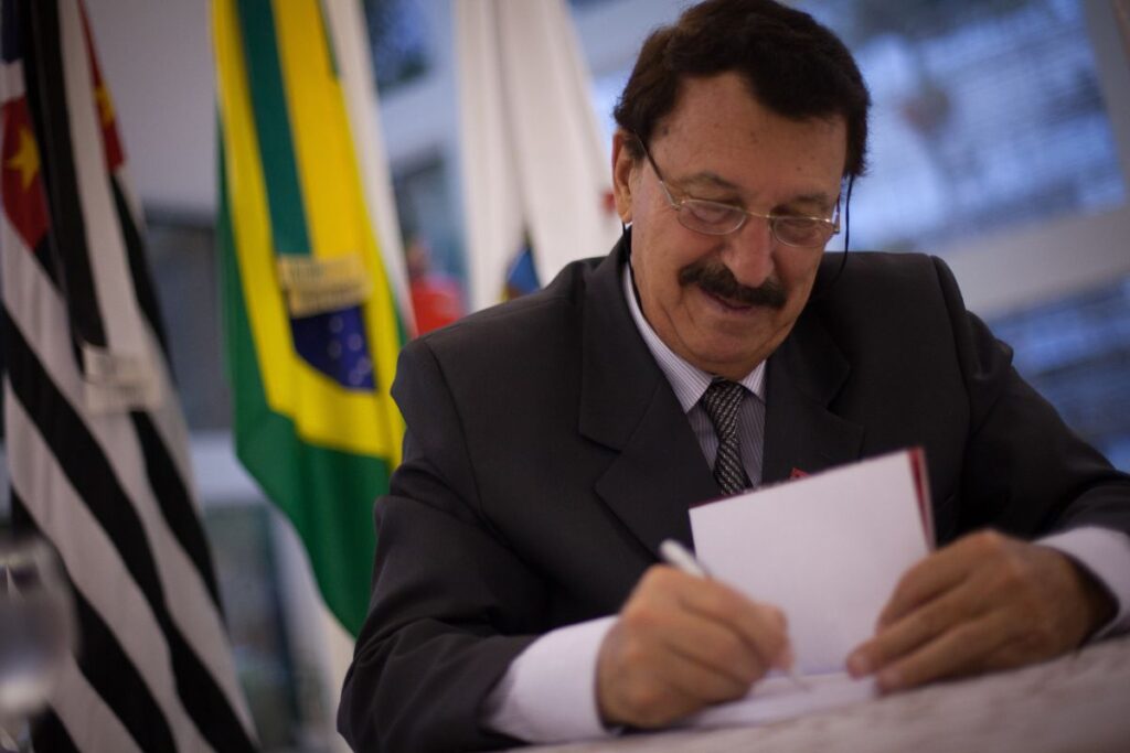 20 anos de Milton Bigucci na Academia de Letras da Grande SP 1 20 anos de Milton Bigucci na Academia de Letras da Grande SP