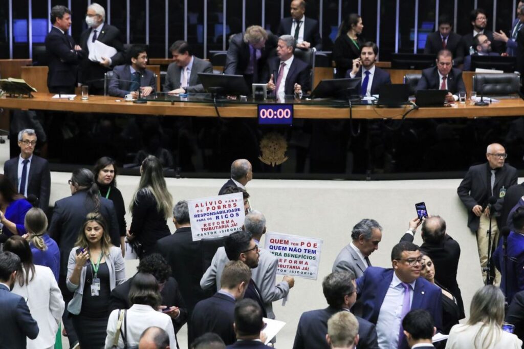 Câmara discute reforma tributária, que deve ser votada nesta quinta 1 Câmara discute reforma tributária, que deve ser votada nesta quinta
