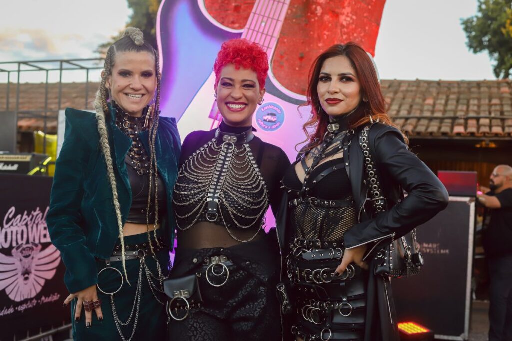 Das passarelas aos palcos: desfile de moda inclusiva invade Capital Moto Week 1 Das passarelas aos palcos desfile de moda inclusiva invade Capital Moto Week