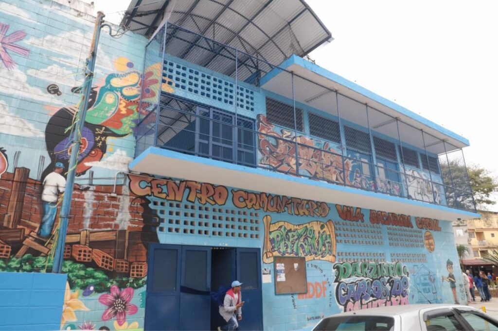 Vila Sacadura Cabral ganha centro comunitário revitalizado e praça com wi-fi 1 Vila Sacadura Cabral ganha centro comunitário revitalizado e praça com wi-fi