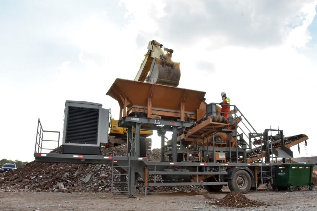 ABC inicia operação da Usina Móvel de Resíduos da Construção Civil 2 ABC inicia operação da Usina Móvel de Resíduos da Construção Civil
