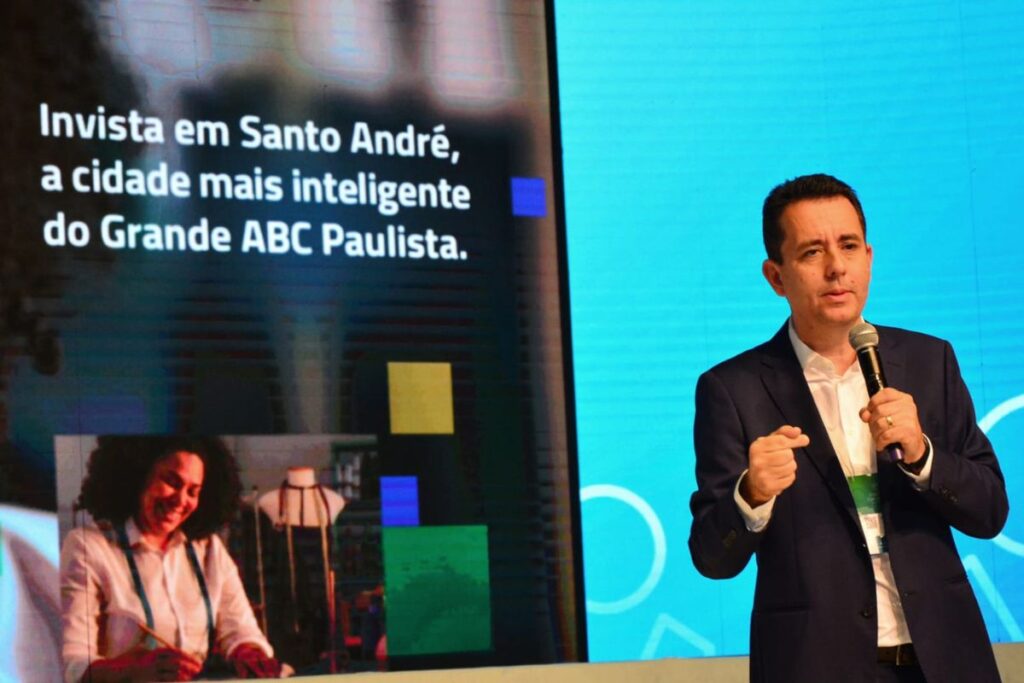 5º Meeting Empresarial reúne mais de 700 pessoas em Santo André e bate recorde 1 Prefeitura de São Bernardo entrega reforma do Crec Vila Marlene com piscina coberta e aquecida