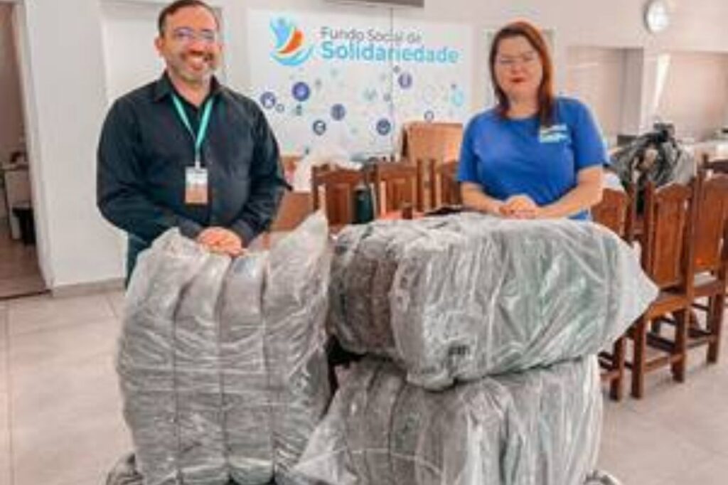 SPMAR entrega cobertores para Arujá, Itaquaquecetuba e Poá