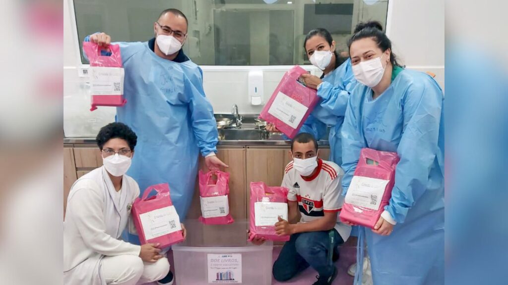 AME Santo André recebe doação de 100 livros da empresa social 'Ciranda do Saber' 1 AME Santo André recebe doação de 100 livros da empresa social 'Ciranda do Saber'