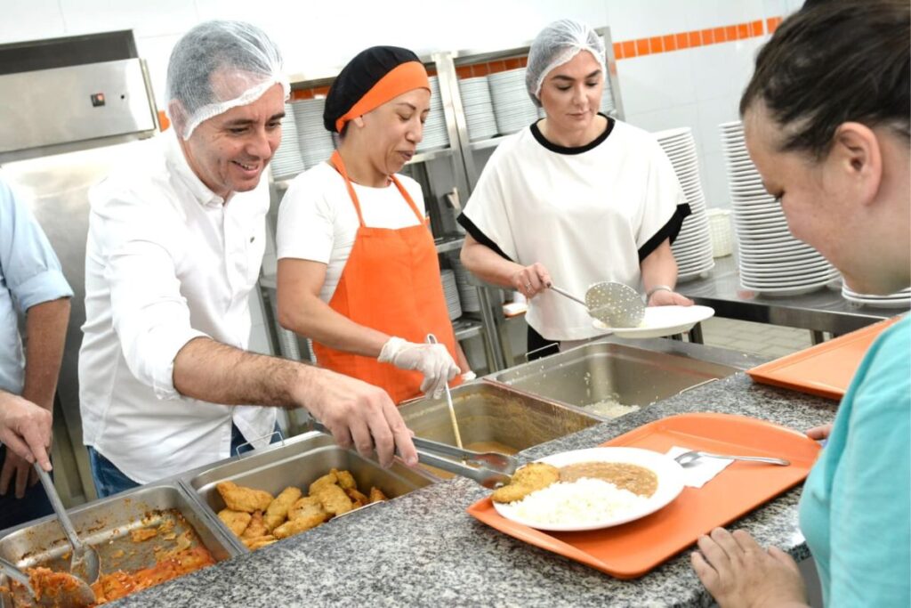 Bom Prato da Vila Luzita completa 1 ano com 350 mil refeições servidas 1 Bom Prato da Vila Luzita completa 1 ano com 350 mil refeições servidas
