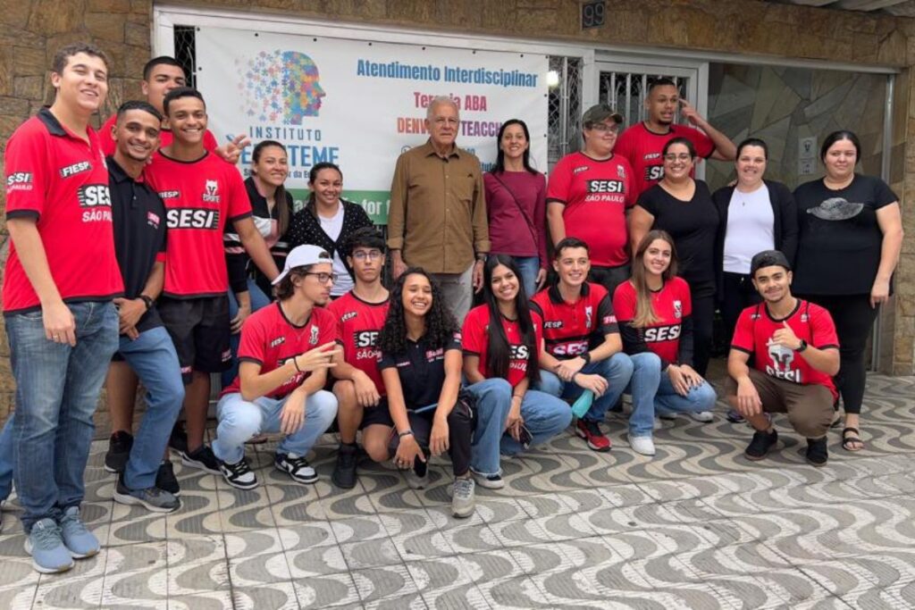 Estudantes do Sesi em Ação Solidária: Unindo Esporte e Solidariedade em Santo André 1 Estudantes do Sesi em Ação Solidária: Unindo Esporte e Solidariedade em Santo André