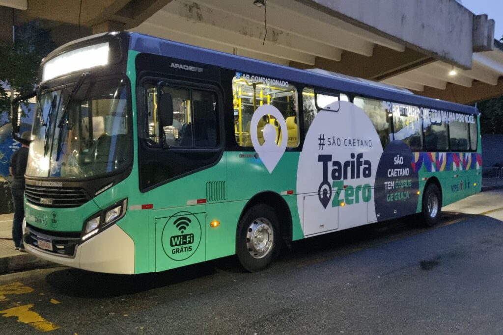 Auricchio acompanha início da operação da Tarifa Zero nos ônibus de São Caetano 1 Auricchio acompanha início da operação da Tarifa Zero nos ônibus de São Caetano