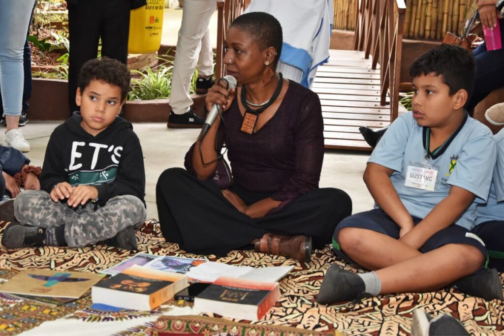 Educação de Santo André promove formação de professores contra discriminação racial 1 Educação de Santo André promove formação de professores contra discriminação racial