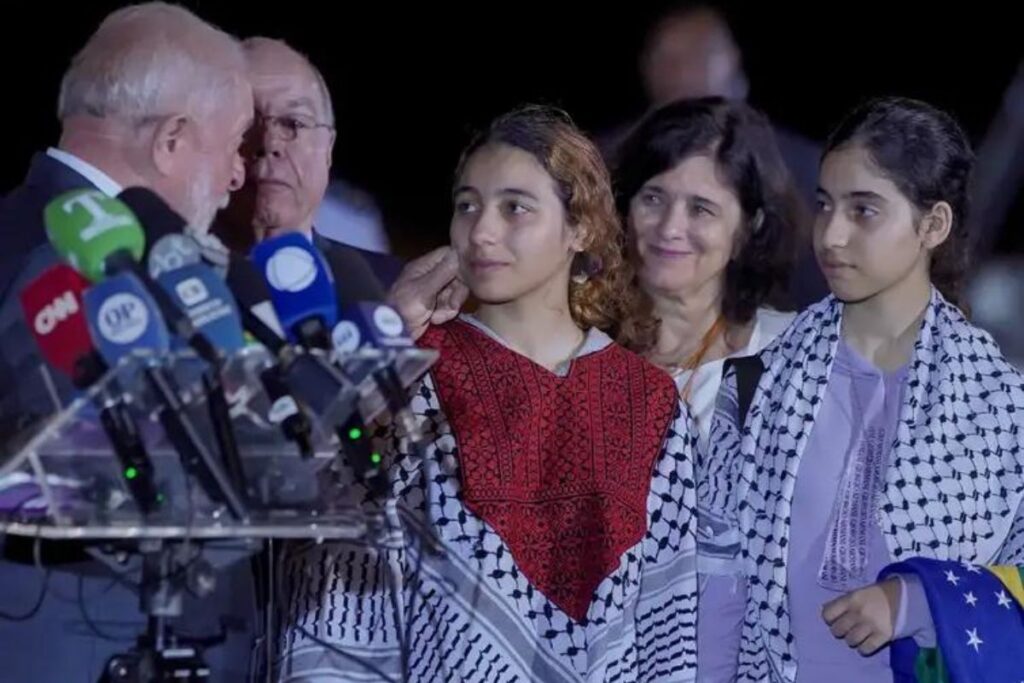 Retorno emocionante: Repatriados da Faixa de Gaza chegam ao Brasil 3 Mês da Consciência Negra em São Bernardo terá Festival de Arte Preta com show de Péricles