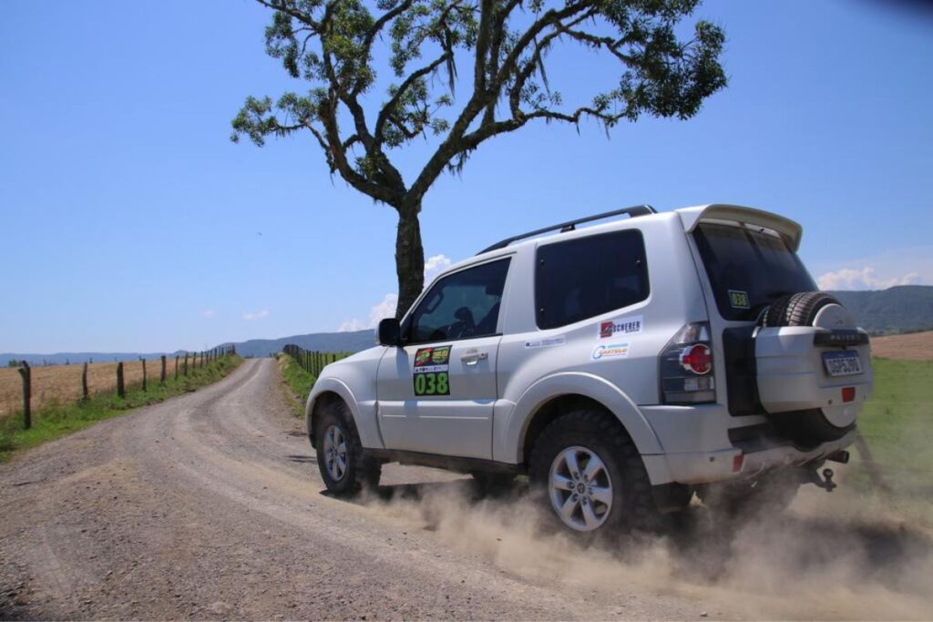 Lages fecha em grande estilo o Catarinense de Rally Scherer 4x4 1 Lages fecha em grande estilo o Catarinense de Rally Scherer 4x4