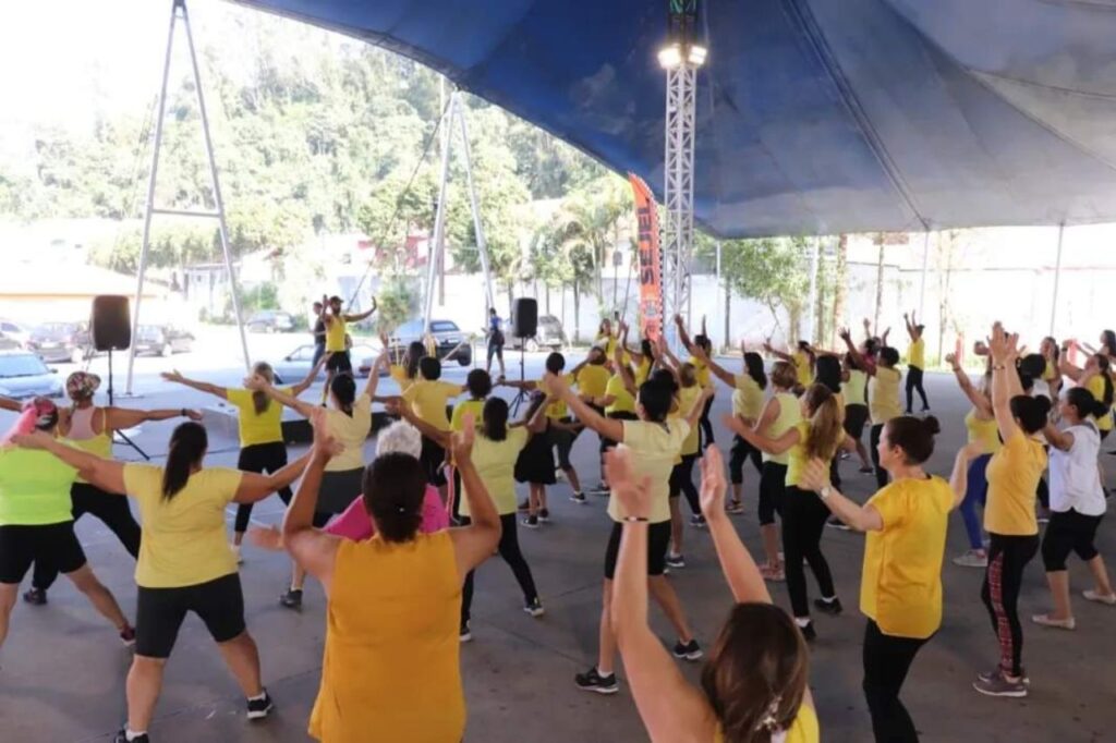 Ribeirão Pires celebra Natal com desfile temático, futebol e shows 2 Ribeirão Pires celebra Natal com desfile temático, futebol e shows