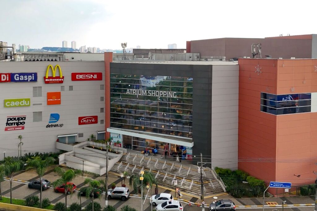 Atrium Shopping recebe exposição em homenagem aos 50 anos da Federação Paulista de Capoeira