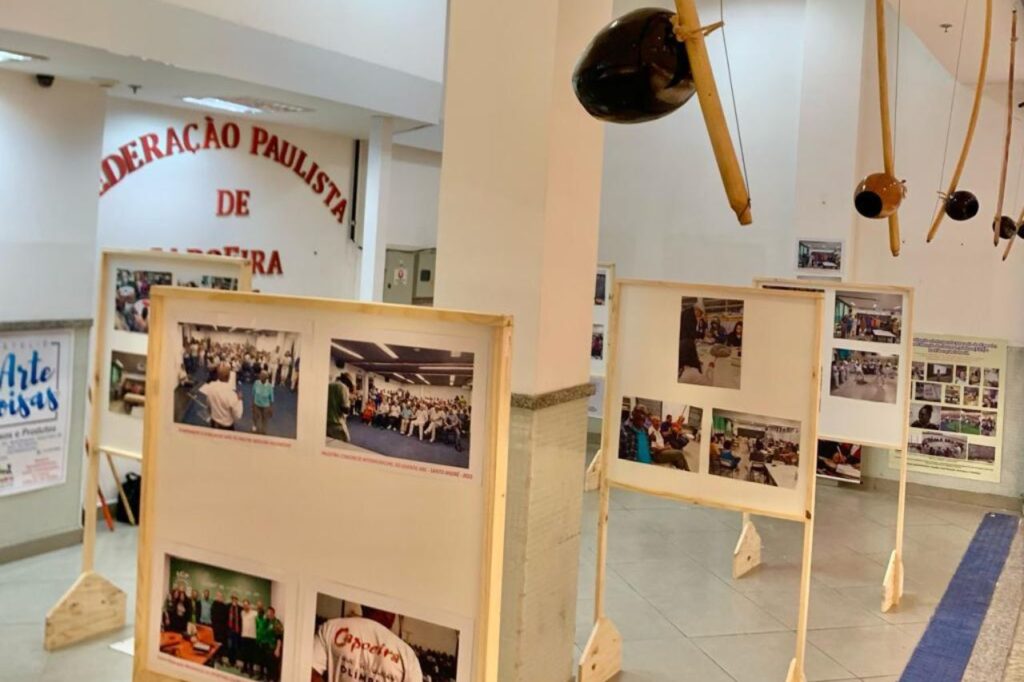 Atrium Shopping recebe exposição em homenagem aos 50 anos da Federação Paulista de Capoeira