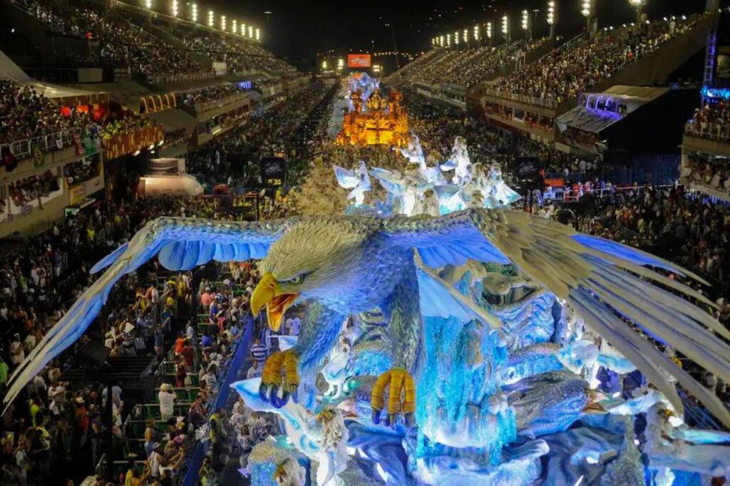 Ingressos populares para o carnaval do Rio começam a ser vendidos nesta quarta-feira