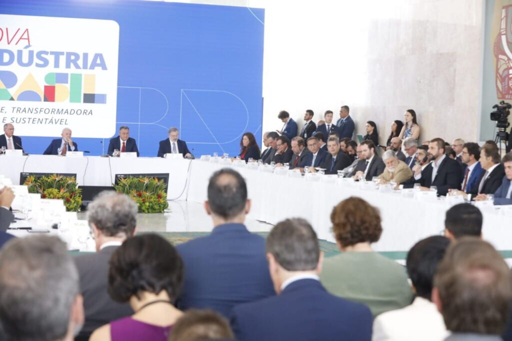 Presidente da Agência de Desenvolvimento participa do lançamento da nova política industrial brasileira