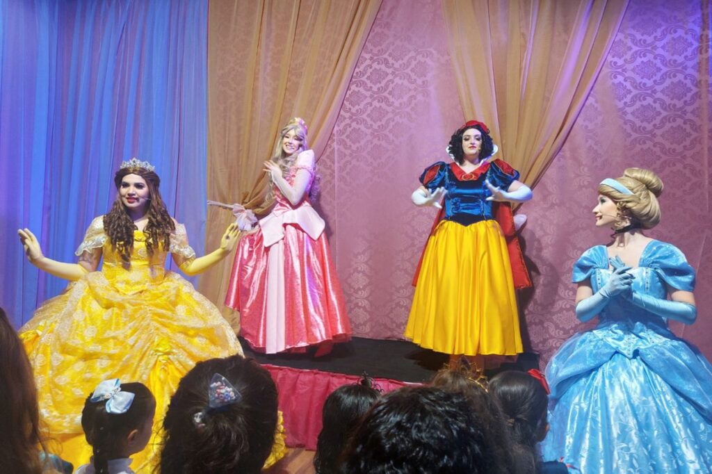 Carnaval se estende por mais um fim de semana no Atrium Shopping 1 Carnaval se estende por mais um fim de semana no Atrium Shopping