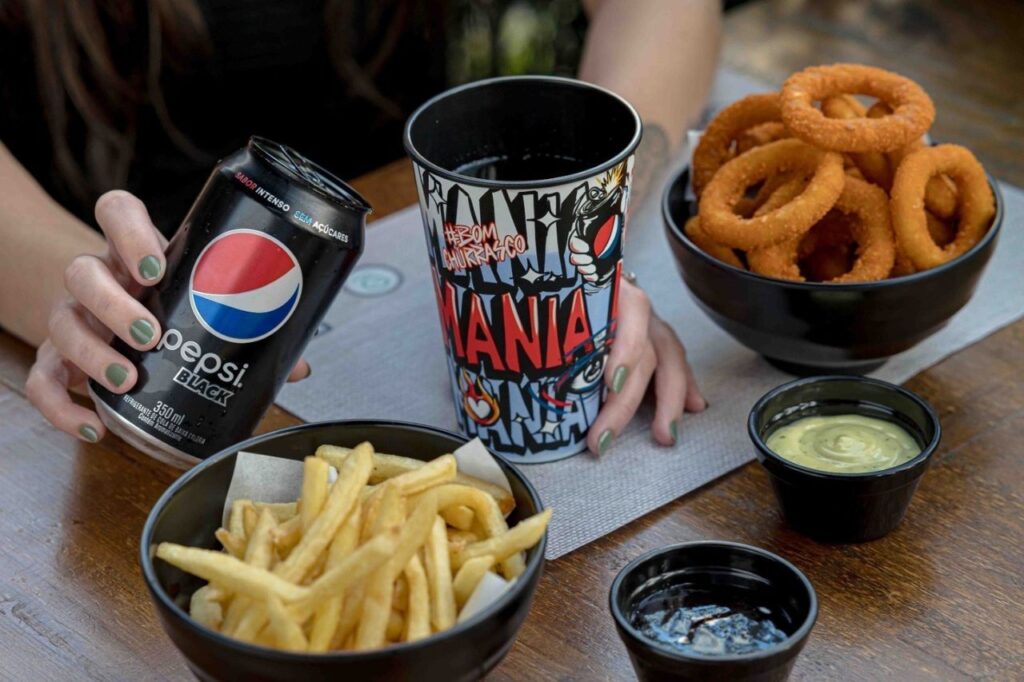 Mania de Churrasco! Prime Steak & Burger e Pepsi lançam copos colecionáveis em edição limitada