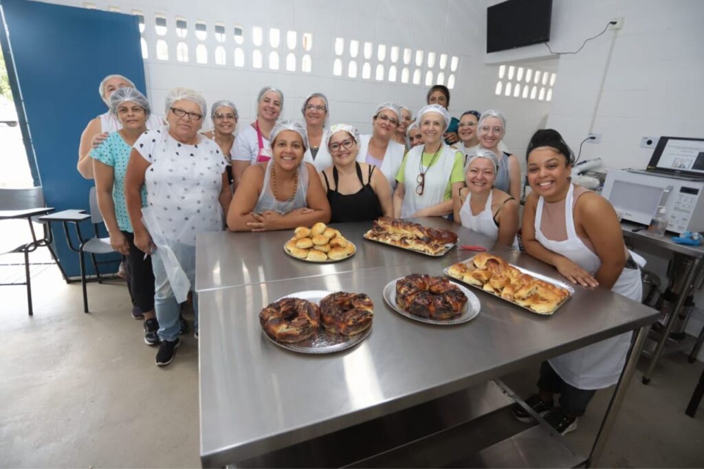 Programa Cozinhalimento qualifica profissionais de entidades assistenciais de Santo André