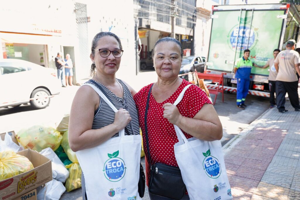 EcoTroca no Bairro Oswaldo Cruz bate recorde e entrega 1.240 kg a moradores em troca de recicláveis