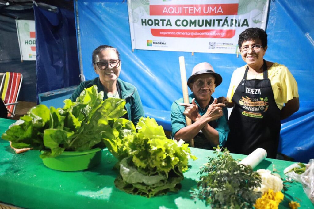 Super Feira movimenta a Praça da Moça, em Diadema