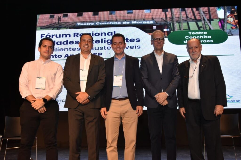 Fórum regional debate cidades inteligentes em Santo André