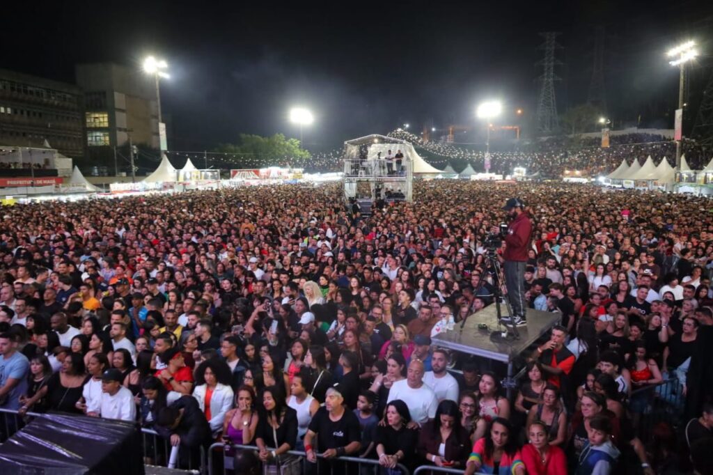 Mais de 12 toneladas de alimentos arrecadadas na 37ª Festa Junina de Mauá 1 Mais de 12 toneladas de alimentos arrecadadas na 37ª Festa Junina de Mauá